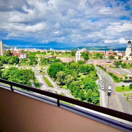 Midsummer Boulevard Apartment Alba Iulia Exterior foto